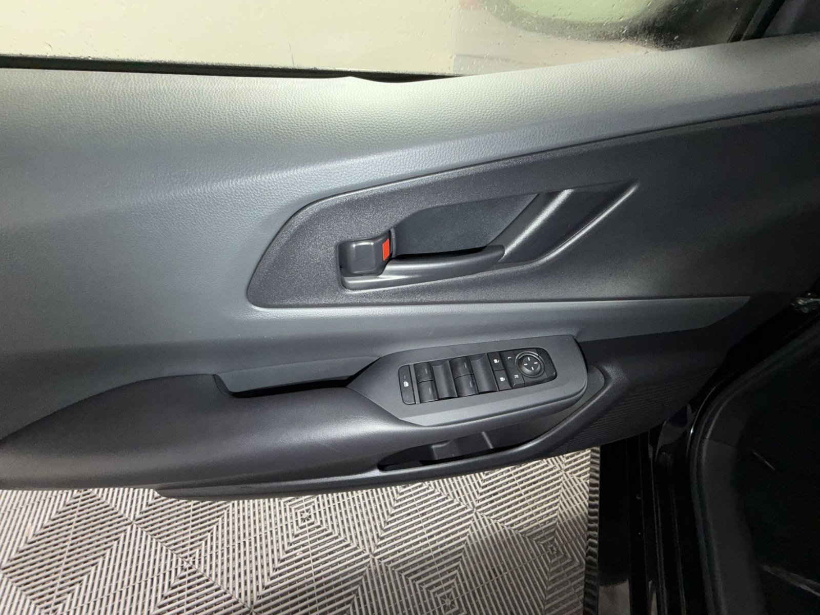 Used 2023 Toyota Prius LE image 15