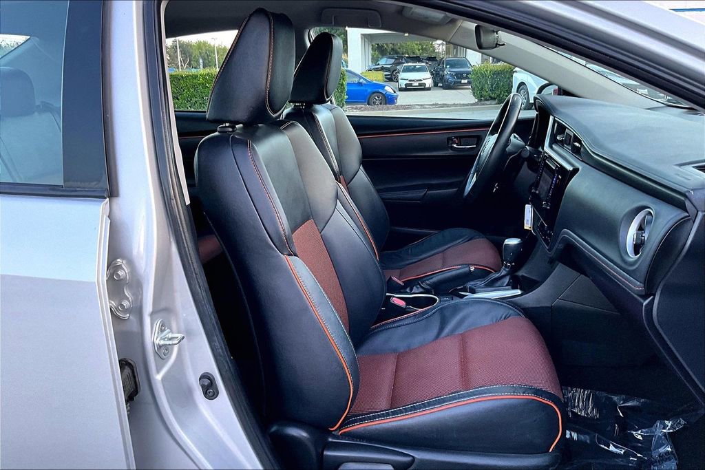 Used 2017 Toyota Corolla SE w/ Protection Package FWD image 29