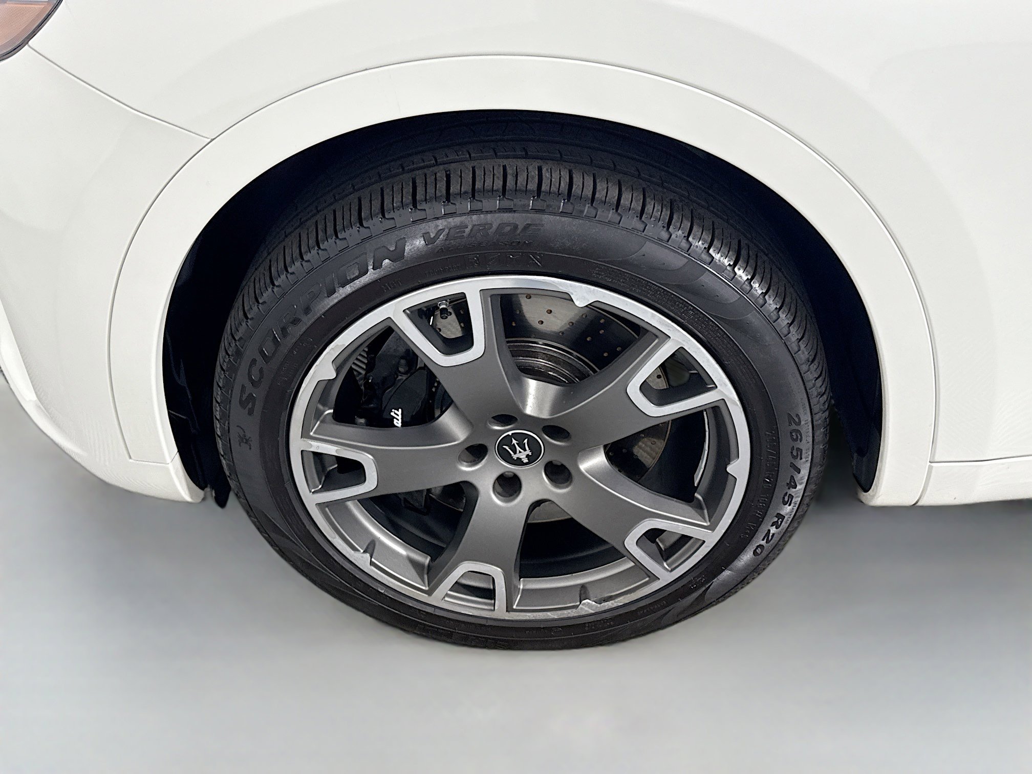 Used 2023 Maserati Levante Modena image 38