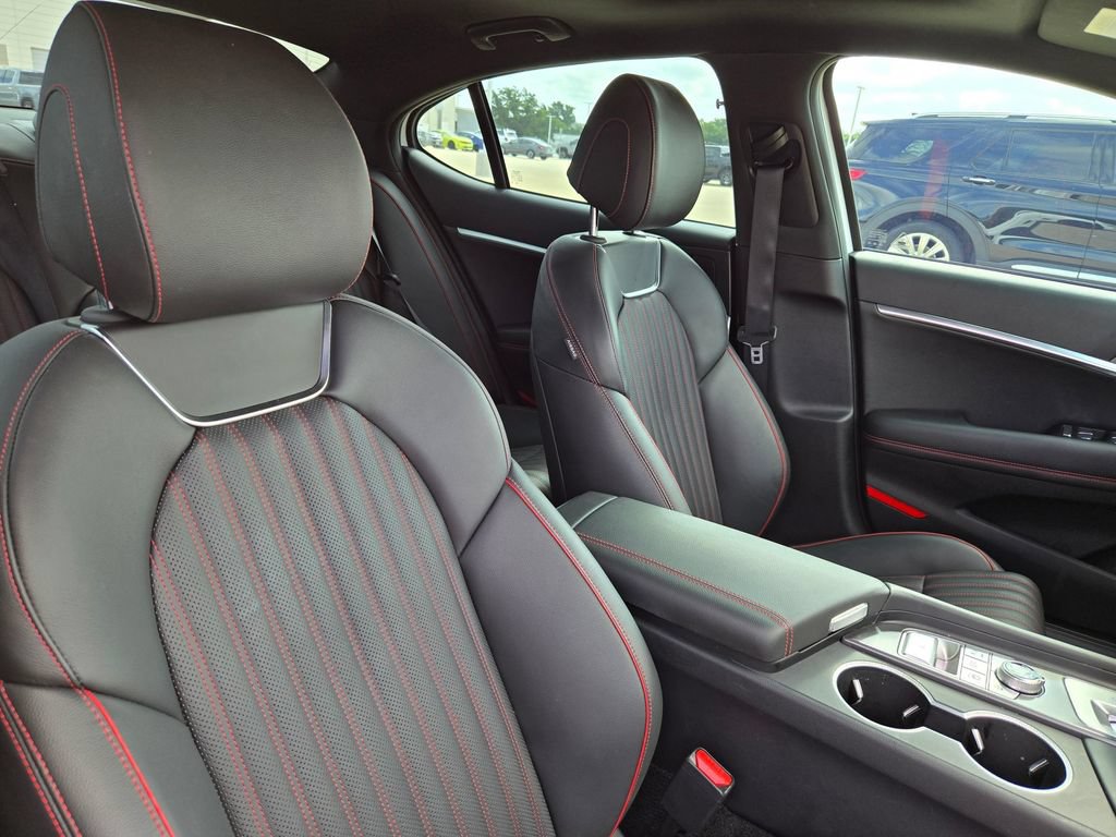 Used 2025 Genesis G70 2.5T w/ Sport Prestige Package AWD/4WD image 18