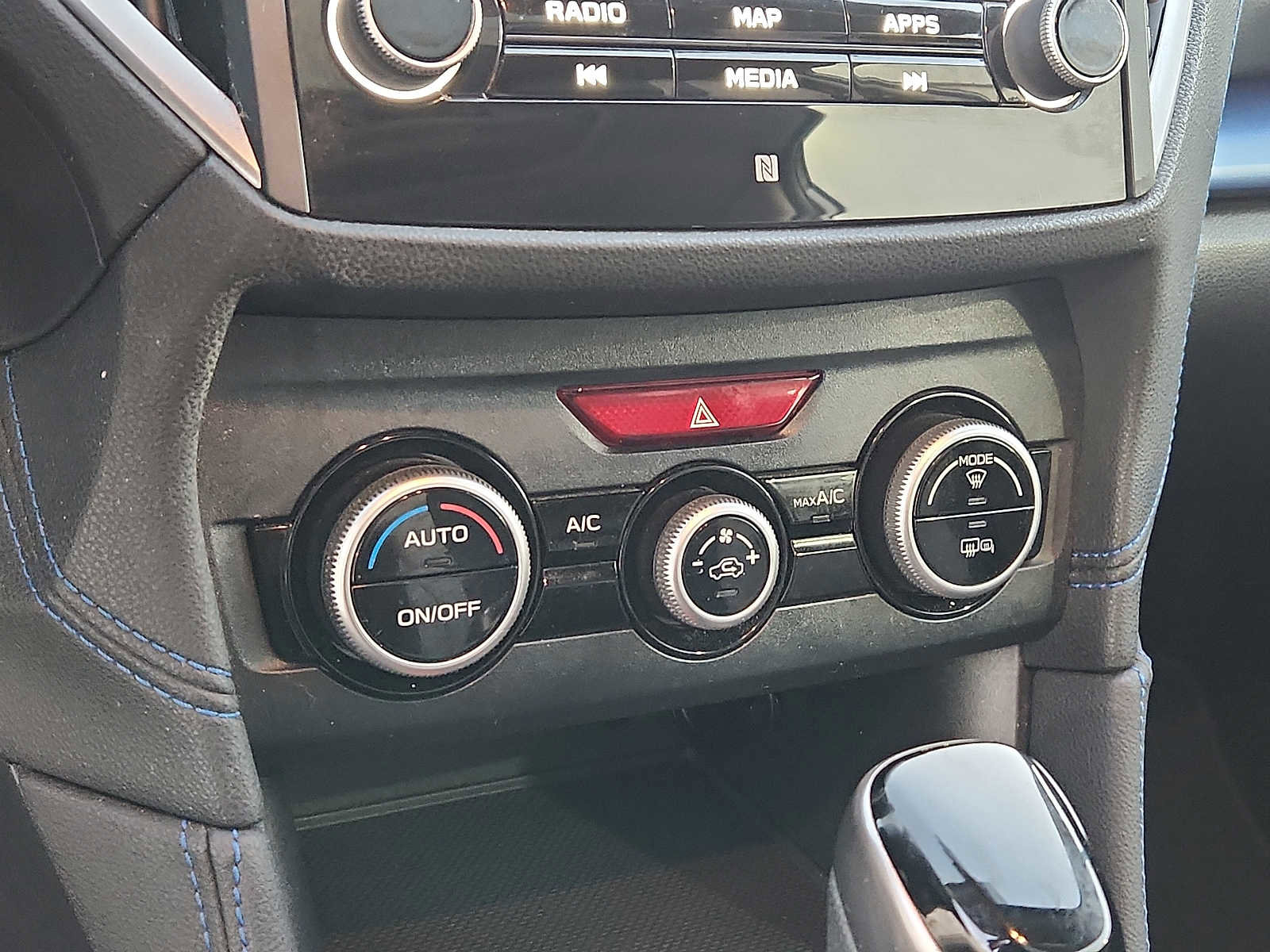 Used 2019 Subaru Crosstrek Hybrid w/ Moonroof Package w/Navigation image 16