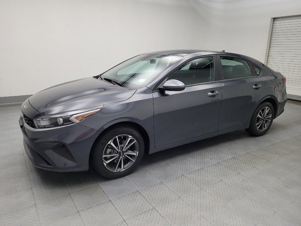 Used 2023 Kia Forte LXS image 2