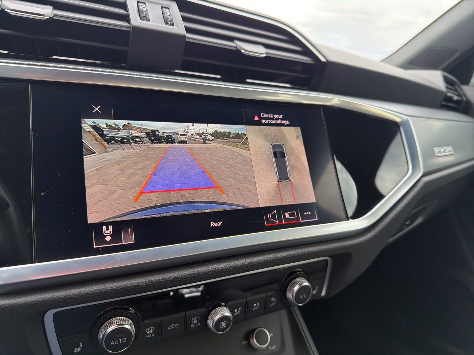 Used 2021 Audi Q3 2.0T Premium Plus w/ Premium Plus Package image 33