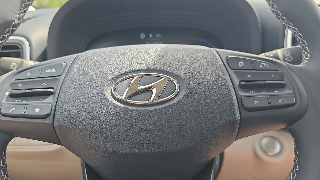 New 2026 Hyundai Venue SEL FWD image 12