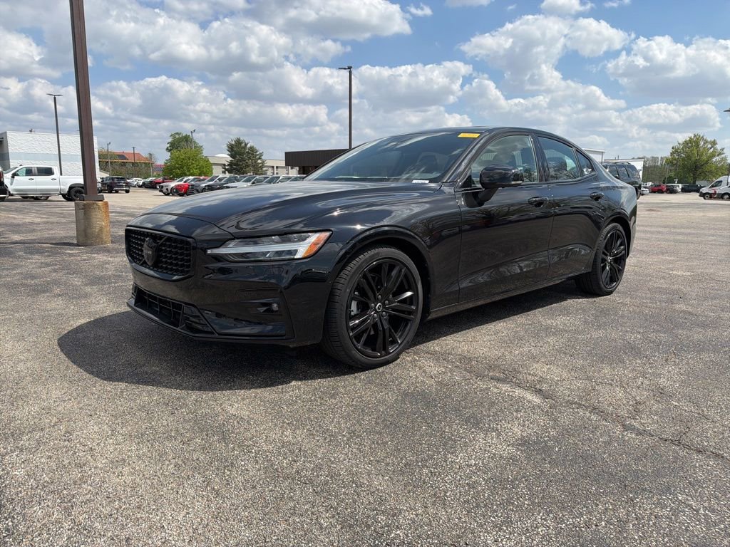 Used 2024 Volvo S60 B5 Plus w/ Climate Package AWD/4WD image 4