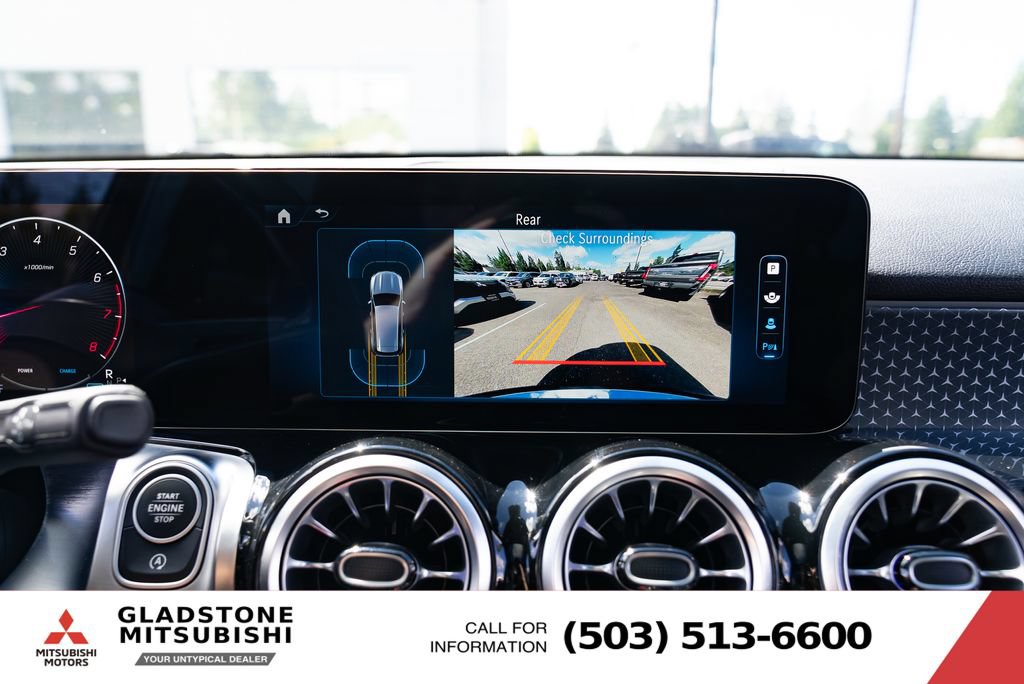 Used 2025 Mercedes-Benz GLB 250 4MATIC image 16