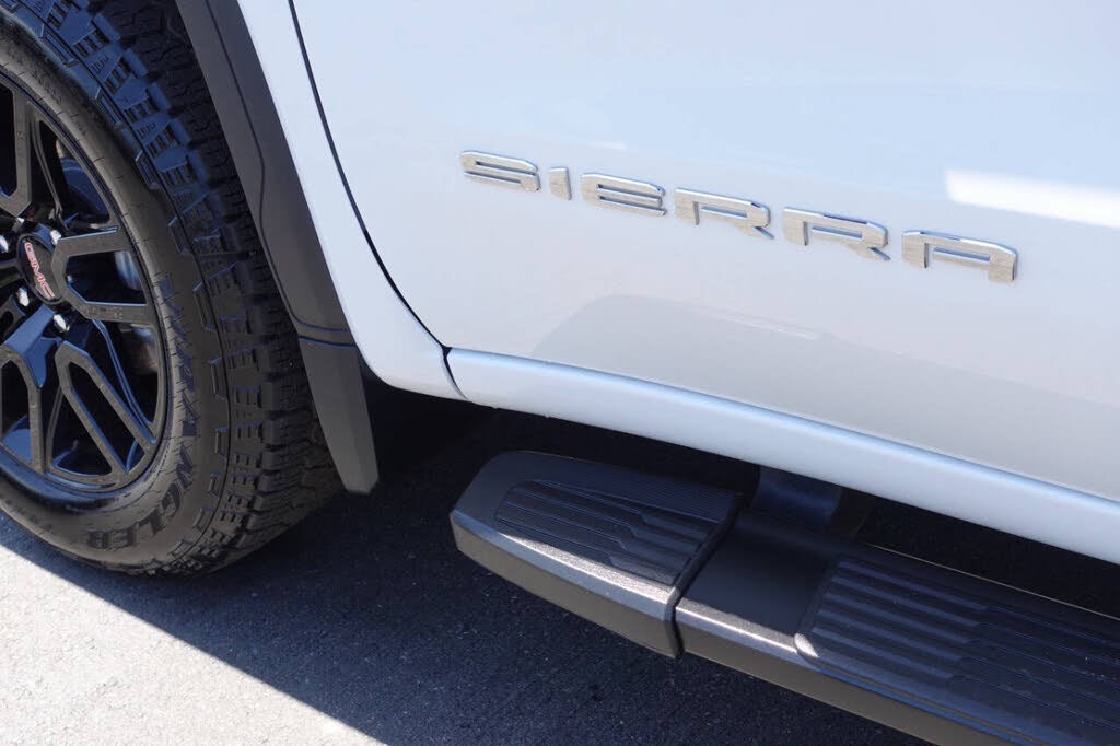 Used 2023 GMC Sierra 1500 Pro w/ Graphite Edition AWD/4WD image 13