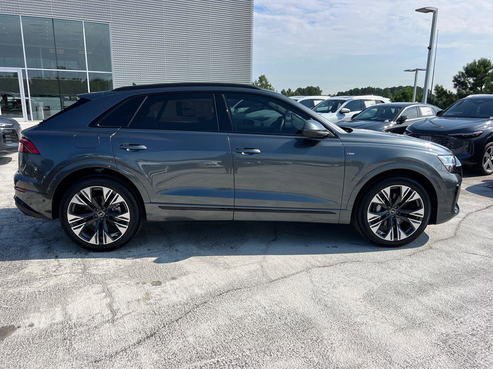 New 2025 Audi Q8 Premium Plus image 4