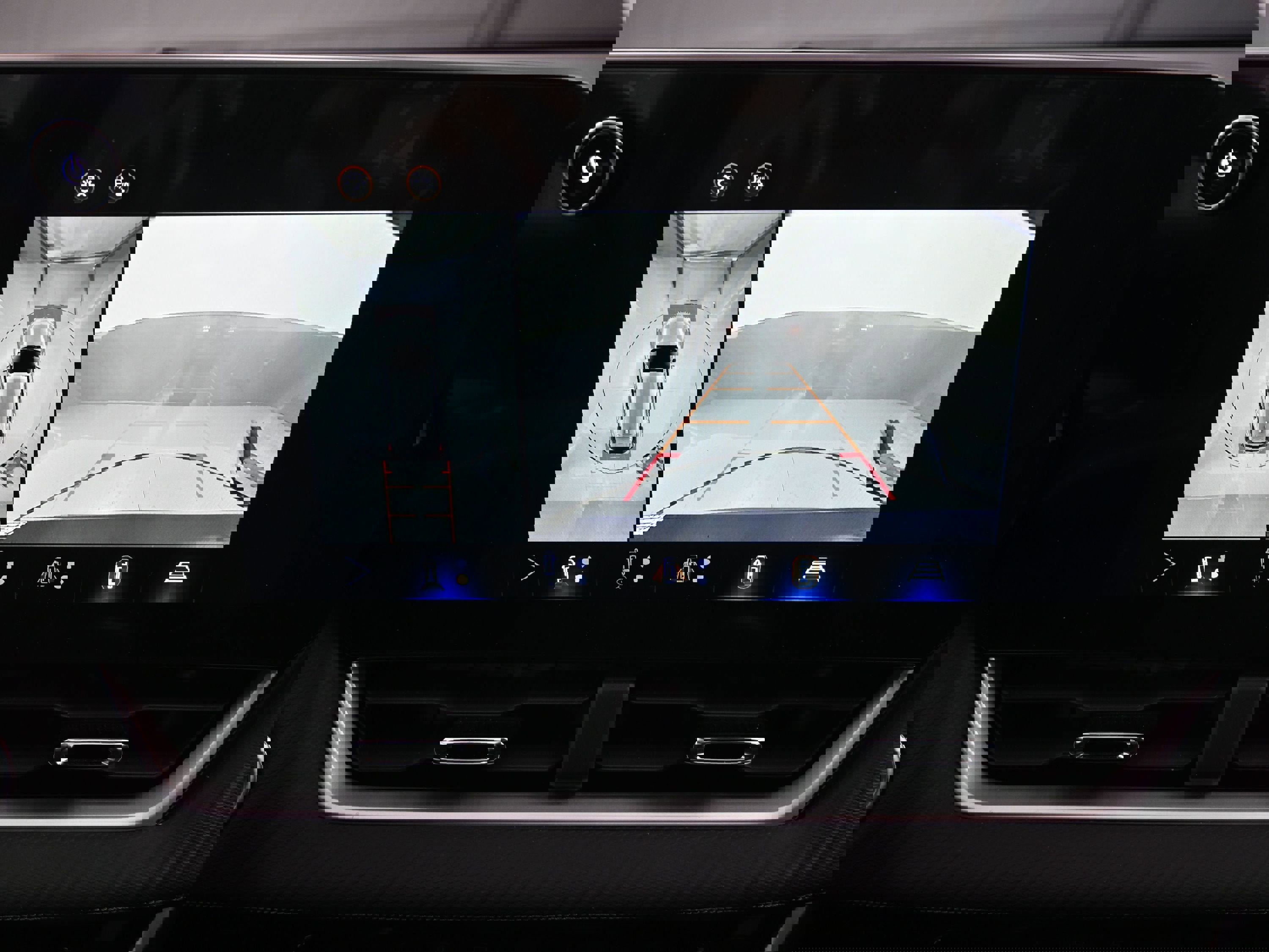 Used 2025 Chevrolet Equinox LT w/ Safety and Technology Package image 16