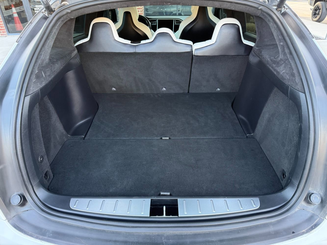 Used 2018 Tesla Model X 100D AWD/4WD image 23