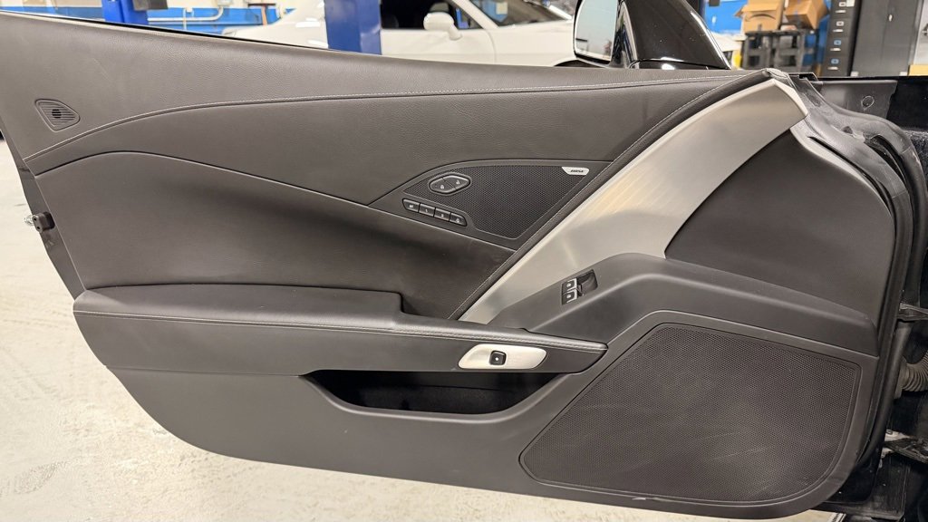 Used 2015 Chevrolet Corvette Stingray Z51 w/ 2LT Preferred Equipment Group image 26