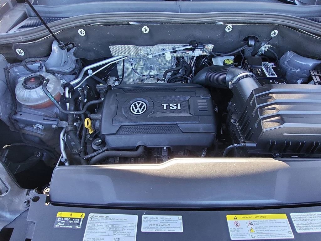 Used 2022 Volkswagen Atlas Cross Sport SEL R-Line image 37