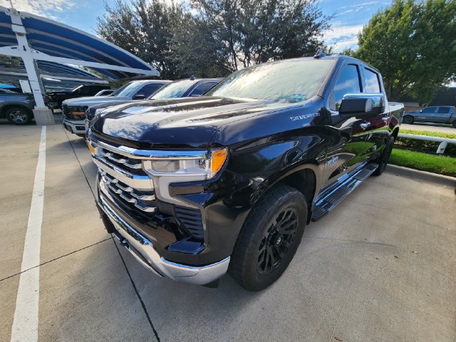 Used 2025 Chevrolet Silverado 1500 LTZ w/ LTZ Premium Texas Edition AWD/4WD image 3