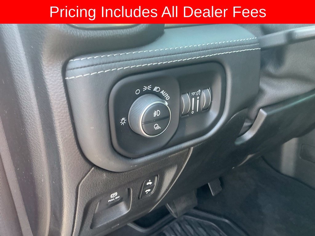 Used 2019 RAM 1500 Limited AWD/4WD image 11