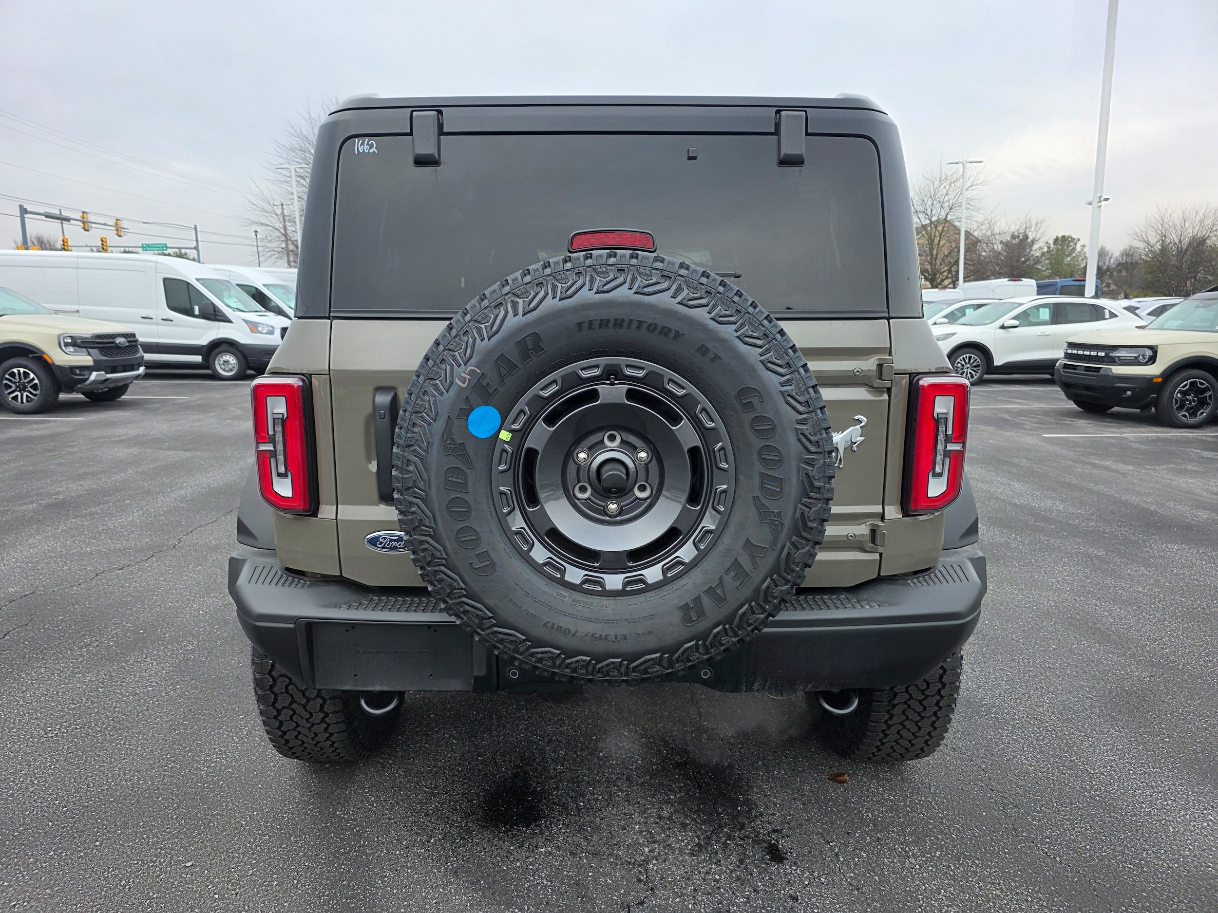 New 2025 Ford Bronco Badlands image 11