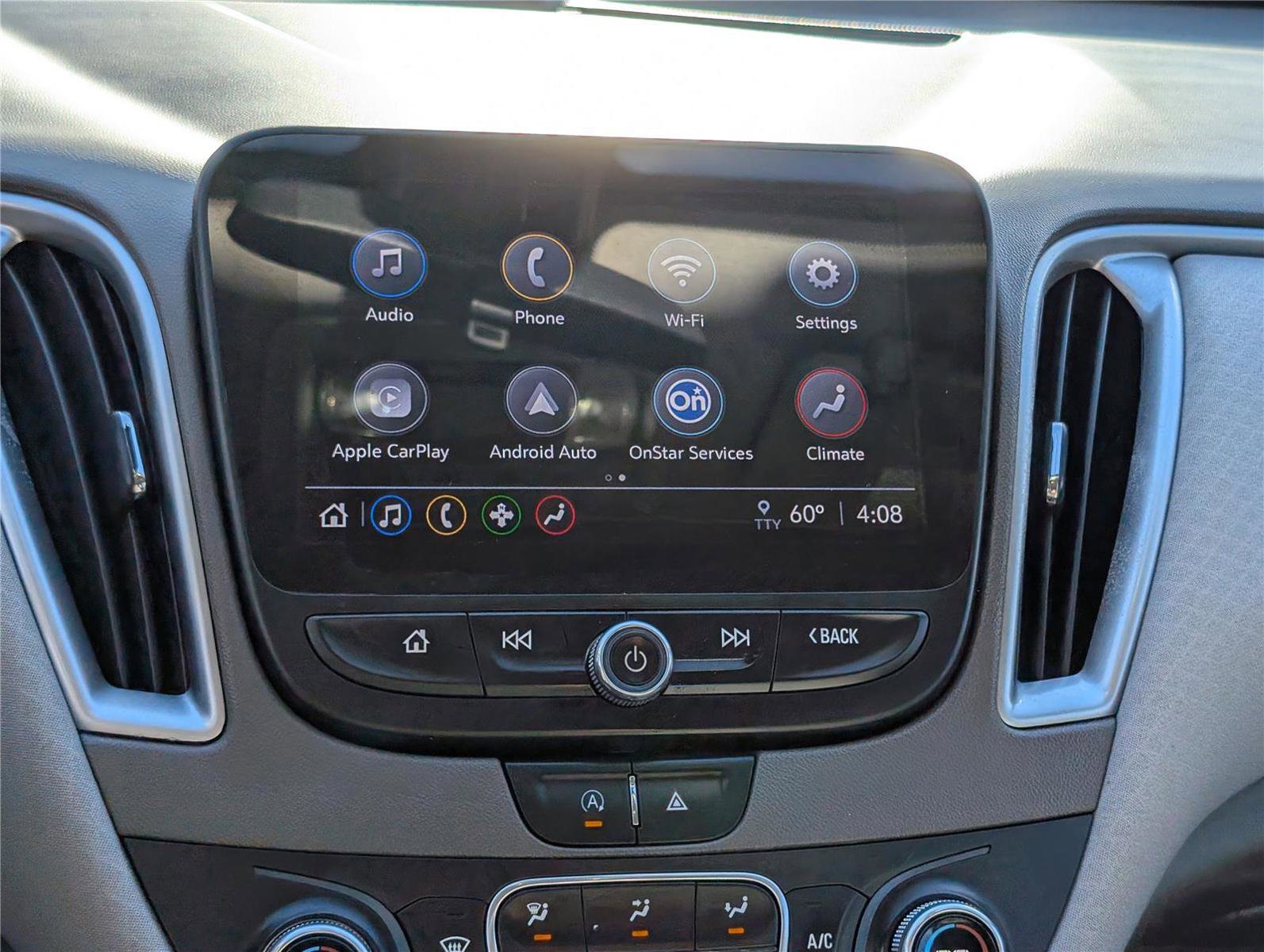 Used 2022 Chevrolet Malibu LT image 27