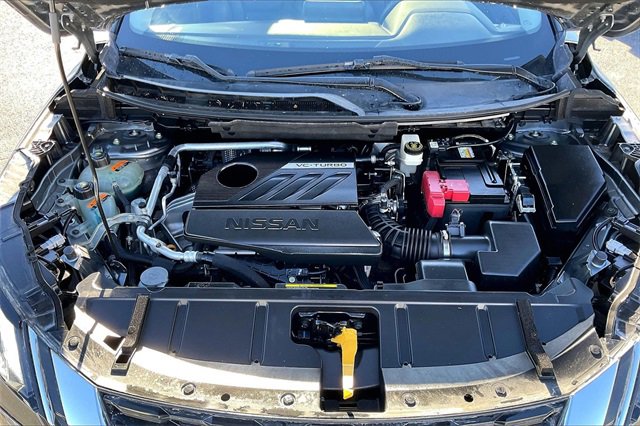 Certified 2022 Nissan Rogue SV w/ SV Premium Package image 9