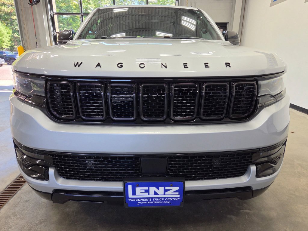 Used 2024 Jeep Wagoneer Series II AWD/4WD image 3