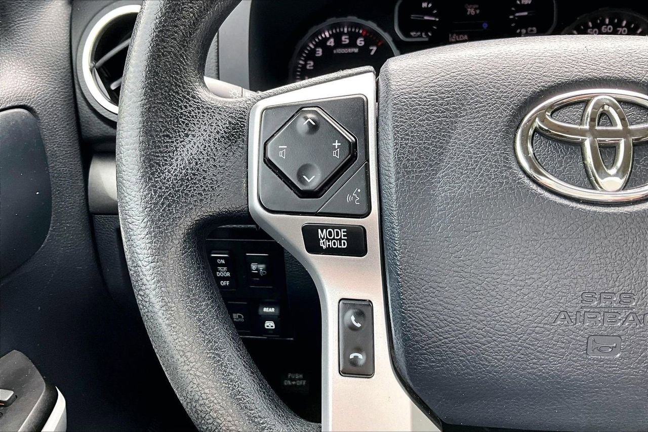 Used 2018 Toyota Tundra SR5 w/ SR5 Upgrade Package AWD/4WD image 26