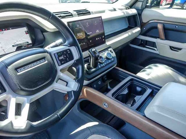 Used 2022 Land Rover Defender 90 X-Dynamic HSE AWD/4WD image 13
