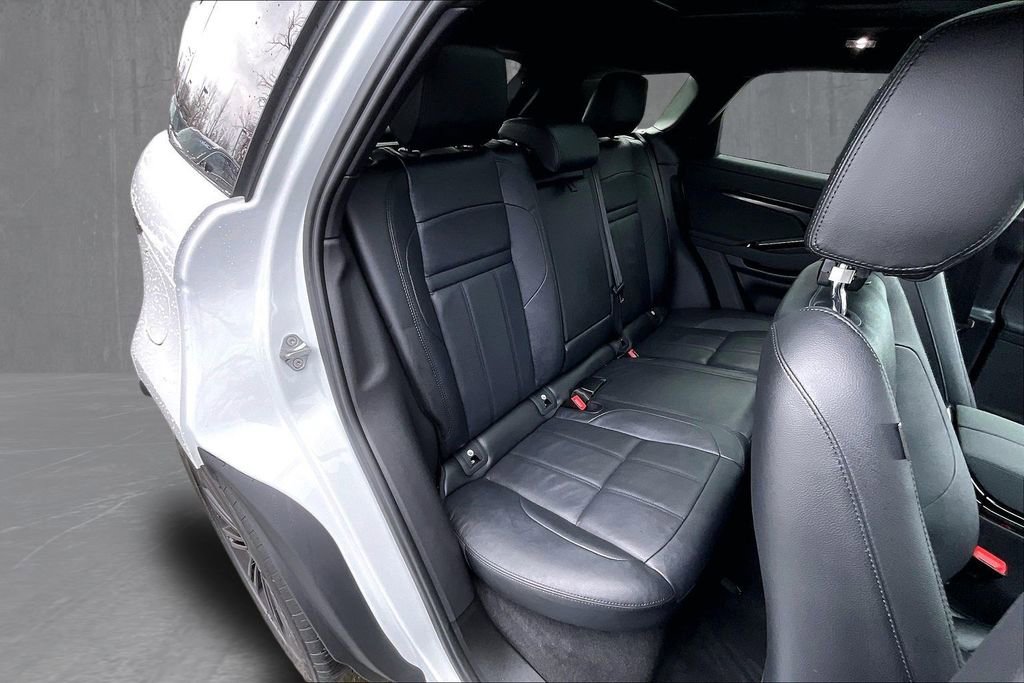 Certified 2025 Land Rover Range Rover Evoque Dynamic SE image 25