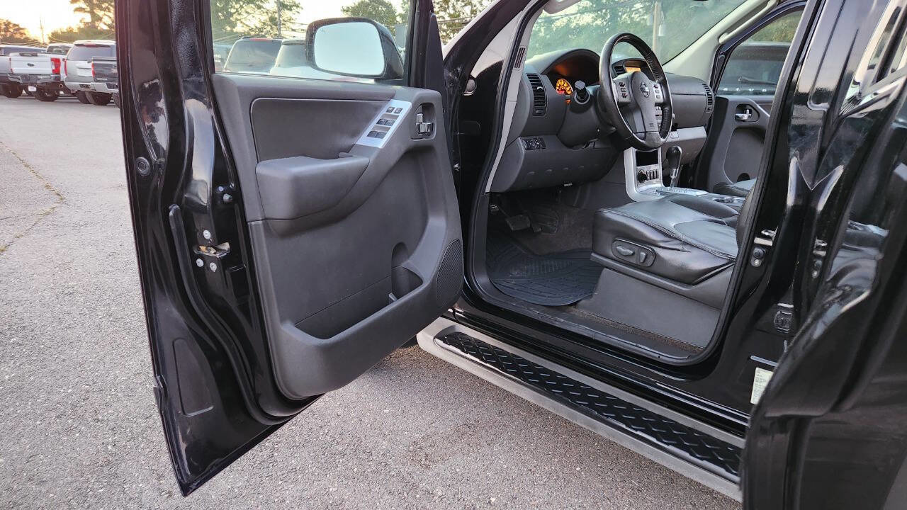 Used 2011 Nissan Pathfinder Silver image 25