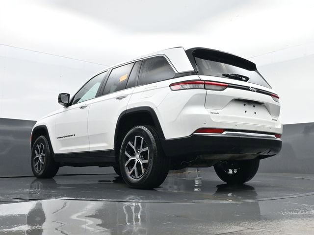 Used 2023 Jeep Grand Cherokee Limited image 26