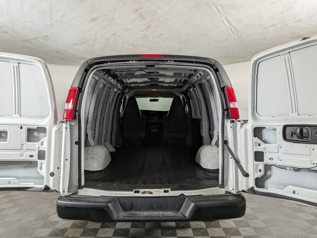Used 2023 Chevrolet Express 2500 w/ Driver Convenience Package RWD image 10