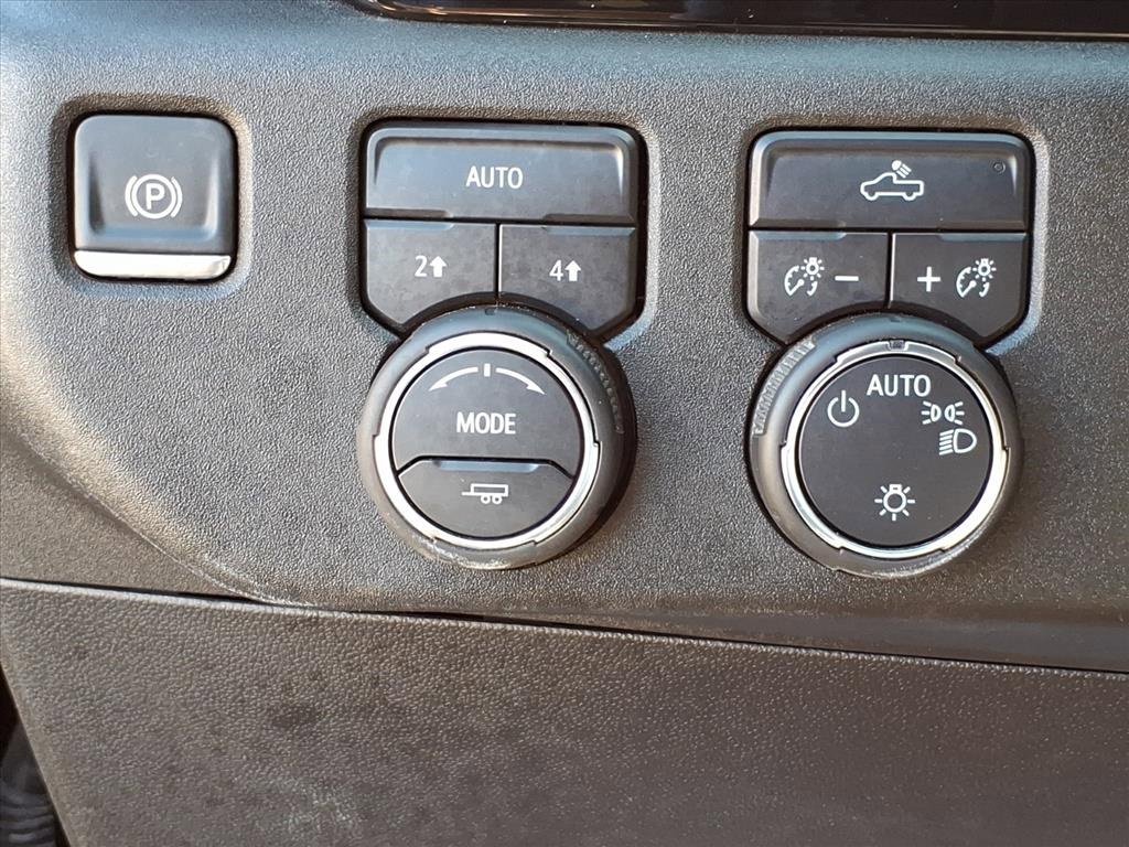 Certified 2025 Chevrolet Silverado 1500 LT image 16