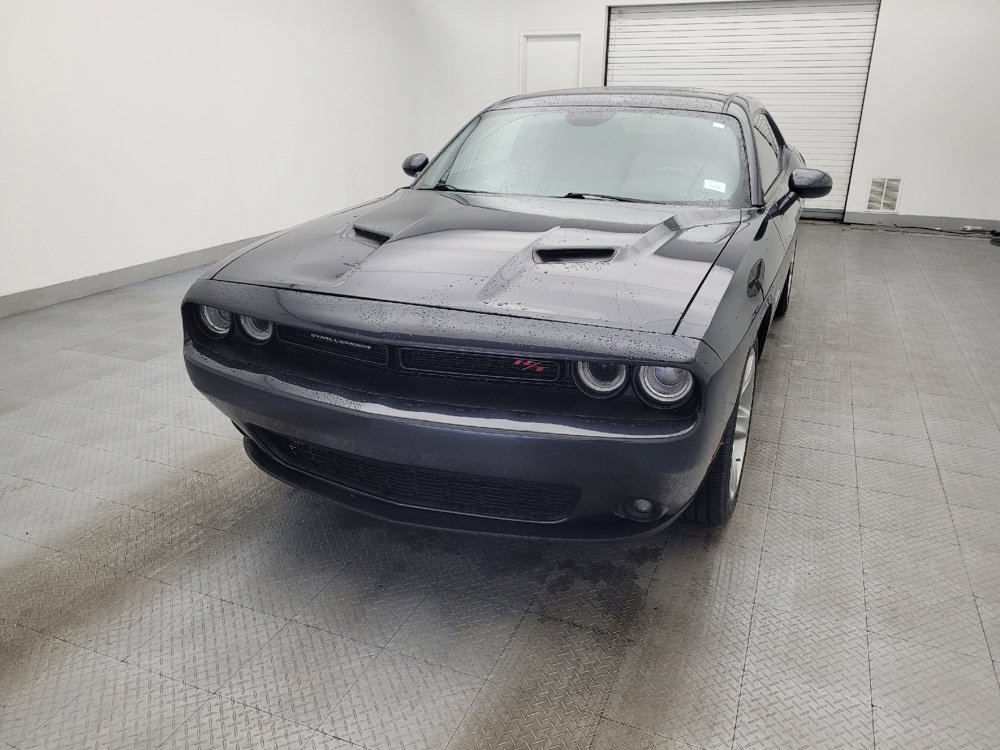 Used 2017 Dodge Challenger R/T RWD image 15