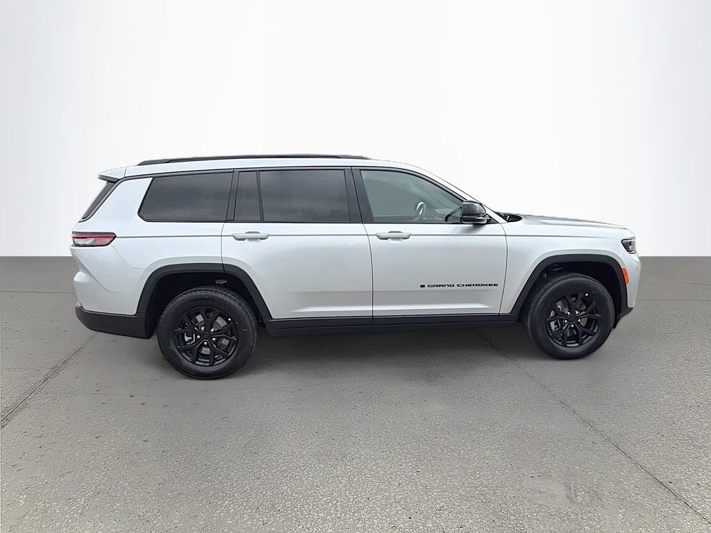 New 2026 Jeep Grand Cherokee L 4WD image 3