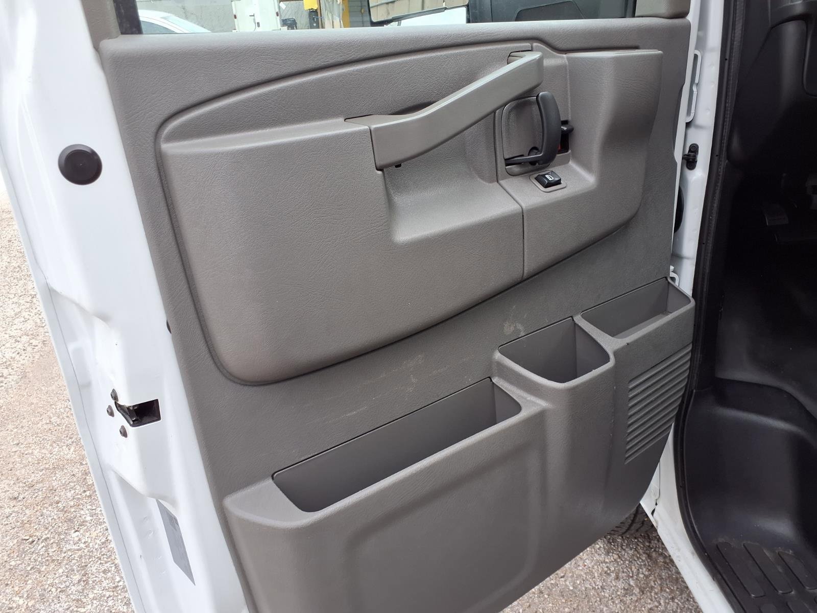 Used 2021 Chevrolet Express 3500 Work Van w/ Power Convenience Package image 21