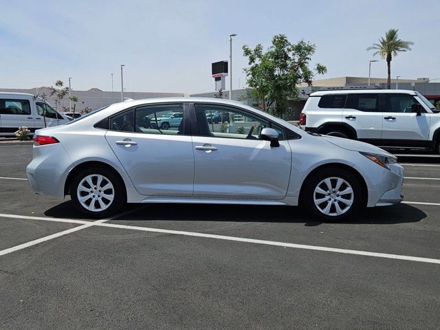 Certified 2026 Toyota Corolla LE w/ Carpet Mat Package (TMS) FWD image 4