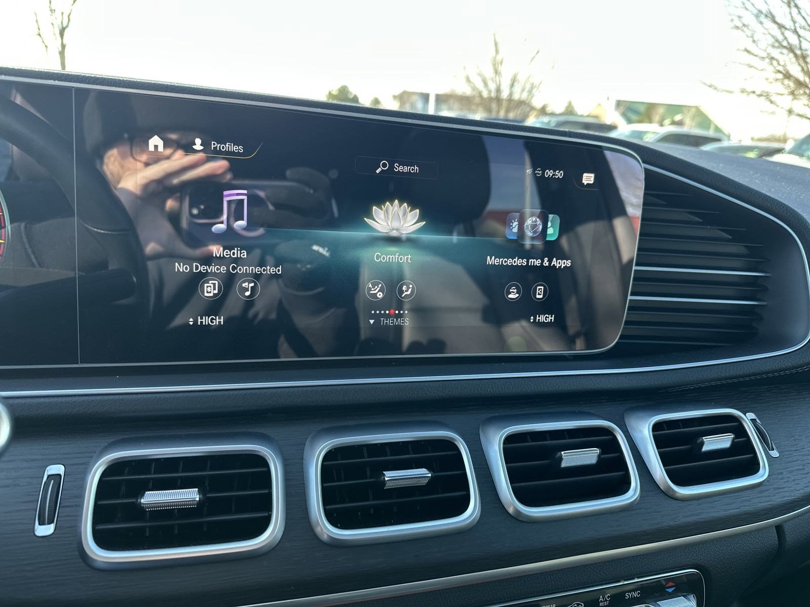 Used 2023 Mercedes-Benz GLS 450 4MATIC image 21