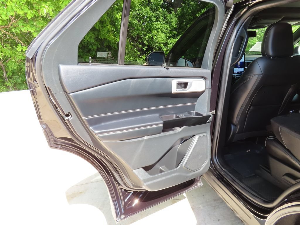 Used 2023 Ford Explorer ST w/ Technology Package AWD/4WD image 30