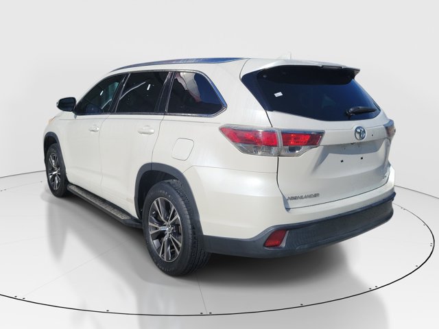 Used 2016 Toyota Highlander XLE FWD image 5