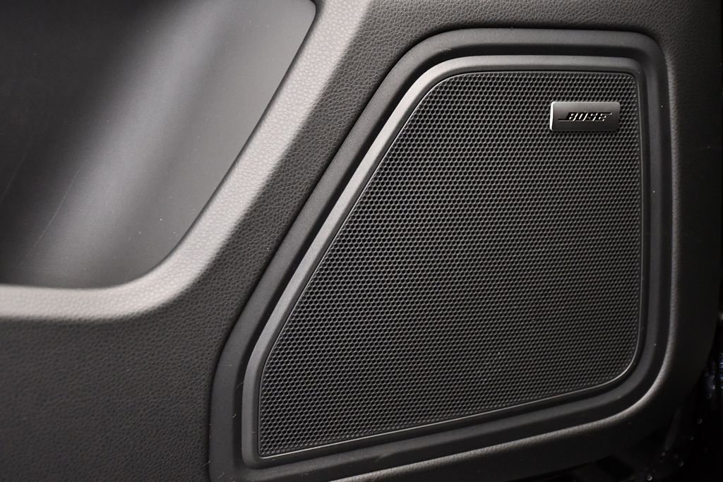 Used 2025 Porsche Macan image 38