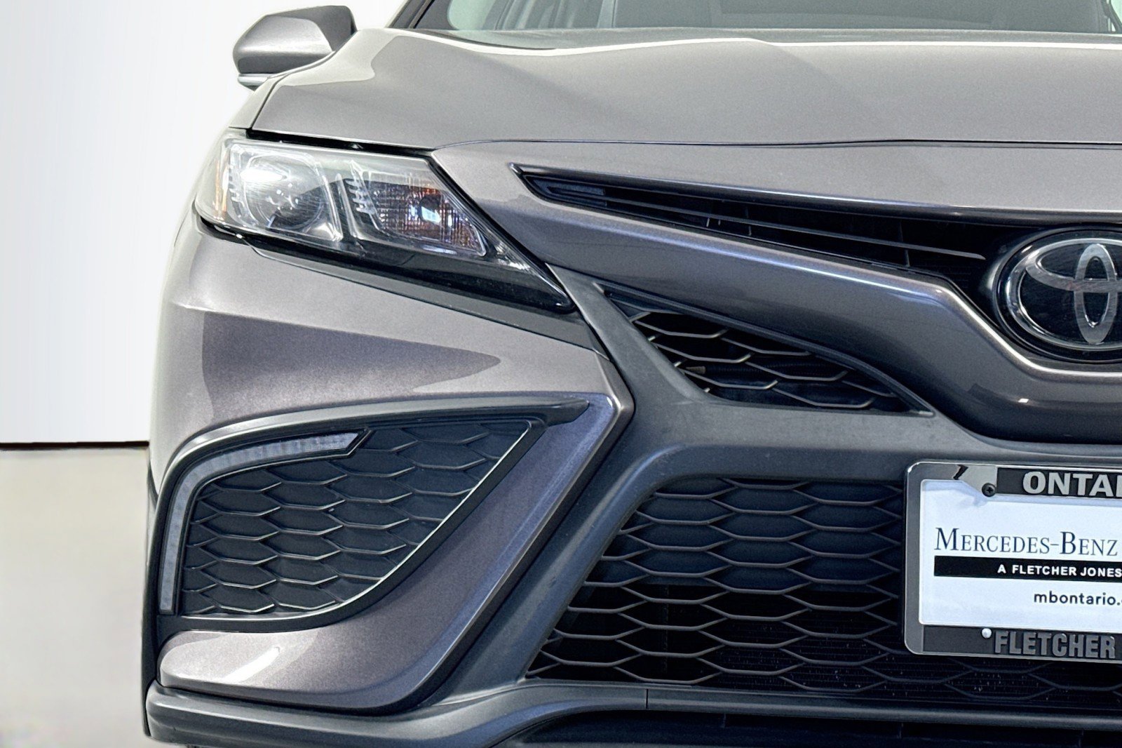Used 2023 Toyota Camry SE FWD image 13