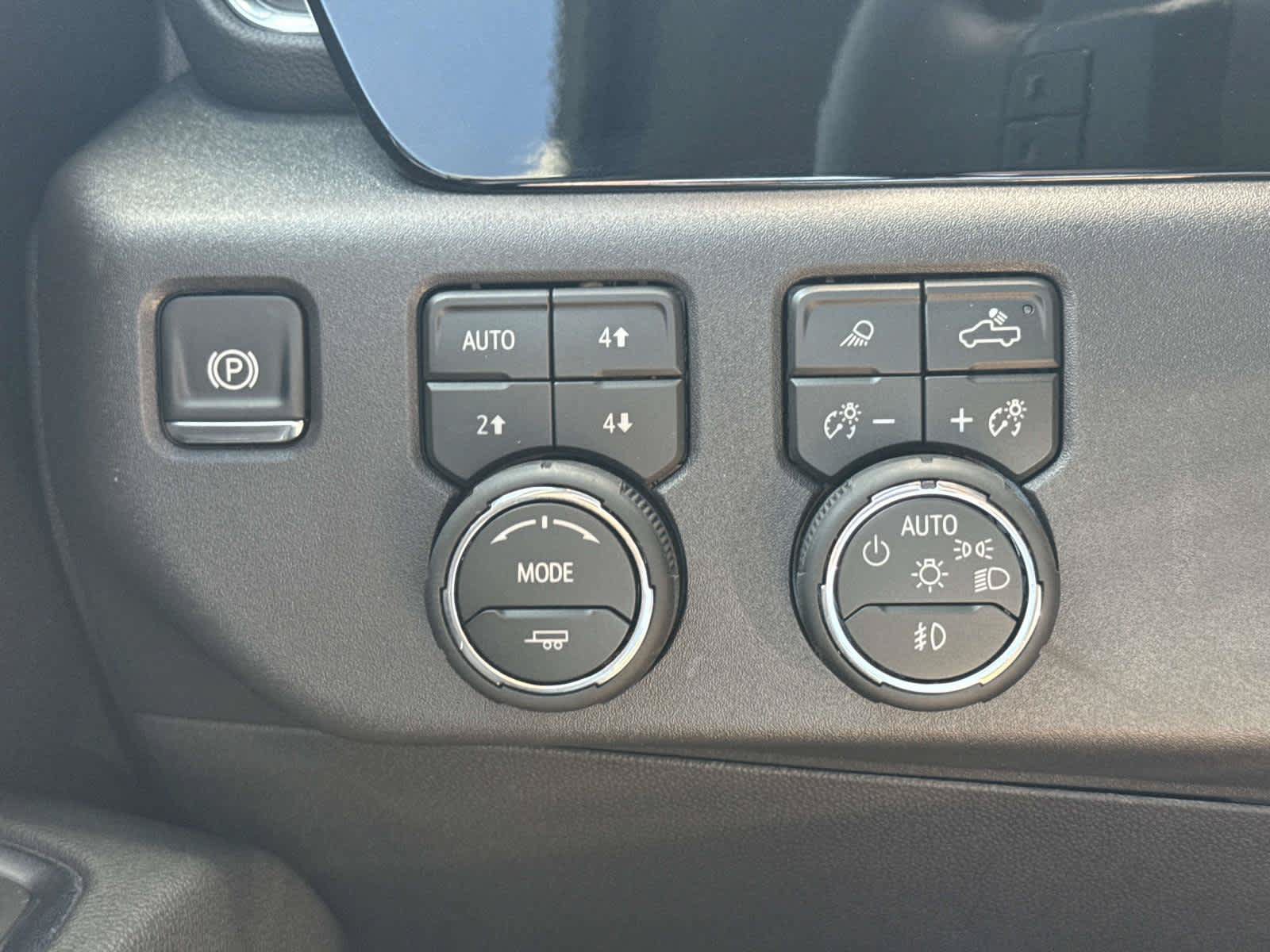 New 2026 Chevrolet Silverado 1500 LT Trail Boss w/ LT Trail Boss Premium Package AWD/4WD image 13