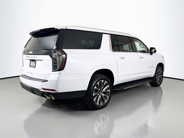 Used 2026 Chevrolet Suburban High Country w/ Sun And Tow Package AWD/4WD image 9