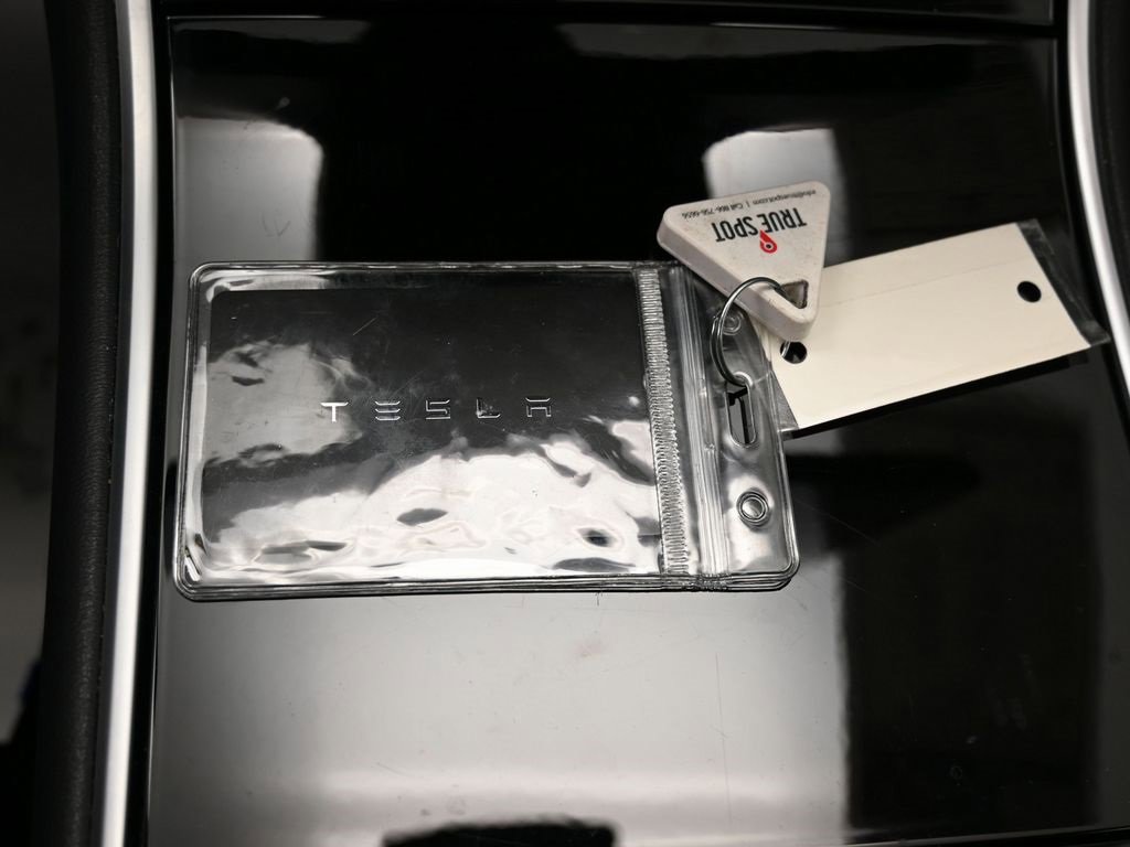 Used 2018 Tesla Model 3 Long Range image 33