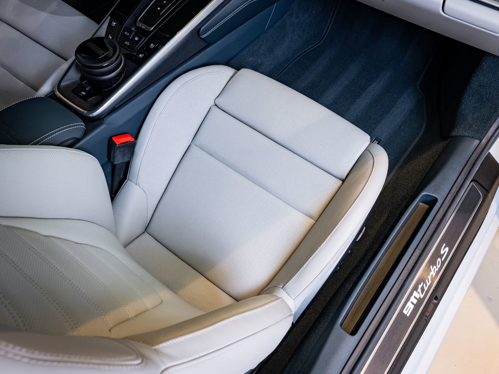 Certified 2024 Porsche 911 Turbo S image 20