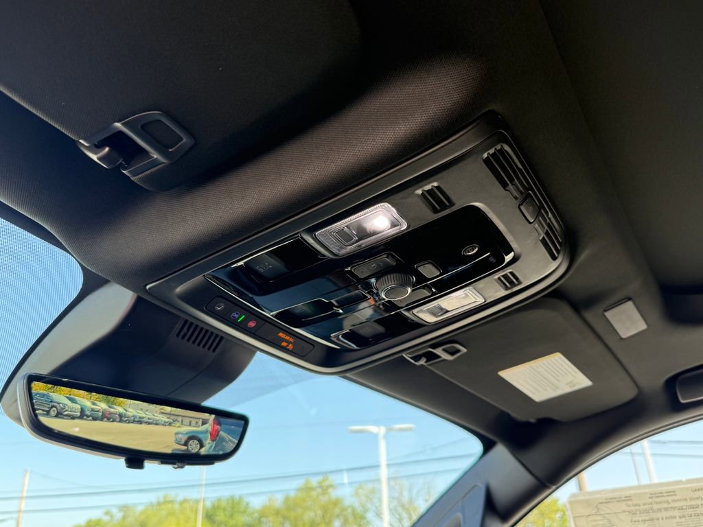 New 2026 GMC Yukon Denali AWD/4WD image 17