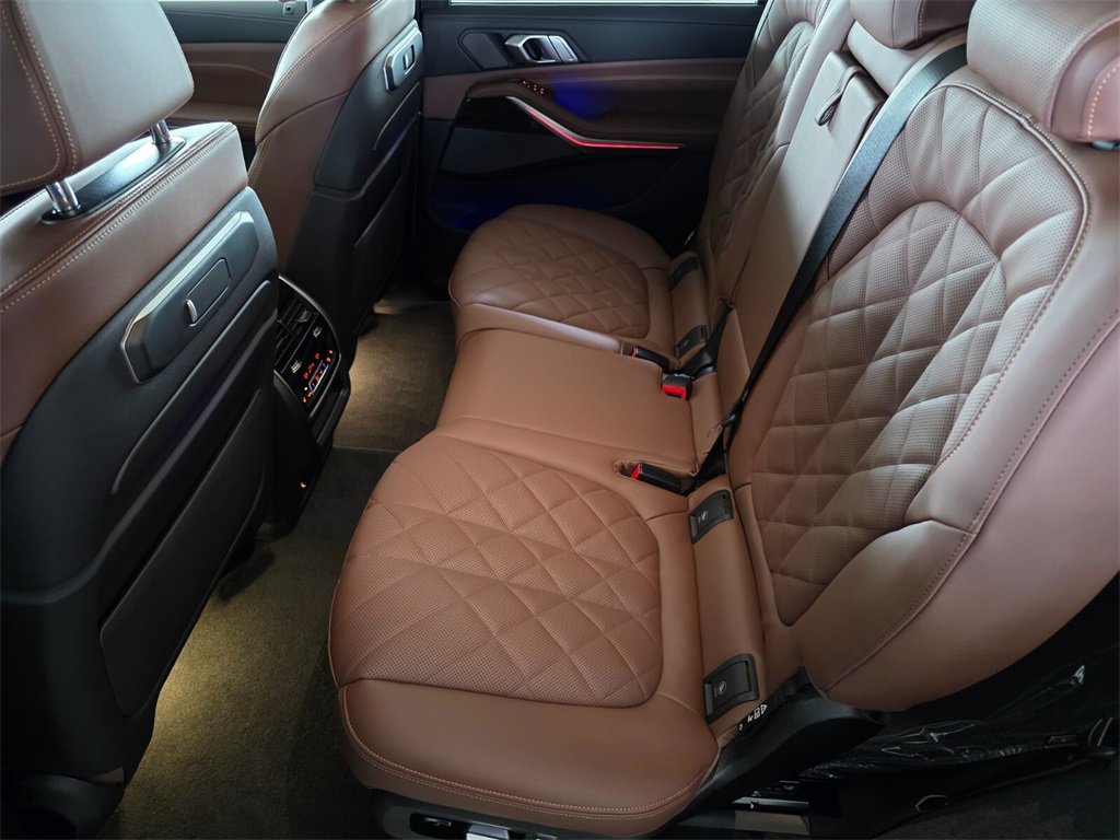 New 2026 BMW X7 xDrive40i w/ M Sport Package image 6