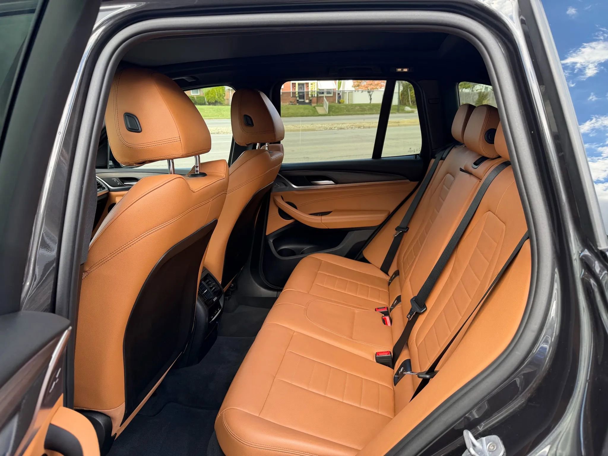 Used 2018 BMW X3 M40i w/ Premium Package Essential image 19