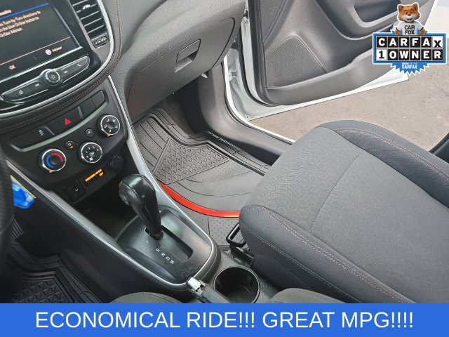Used 2022 Chevrolet Trax LS w/ Tint and Cruise Package FWD image 21