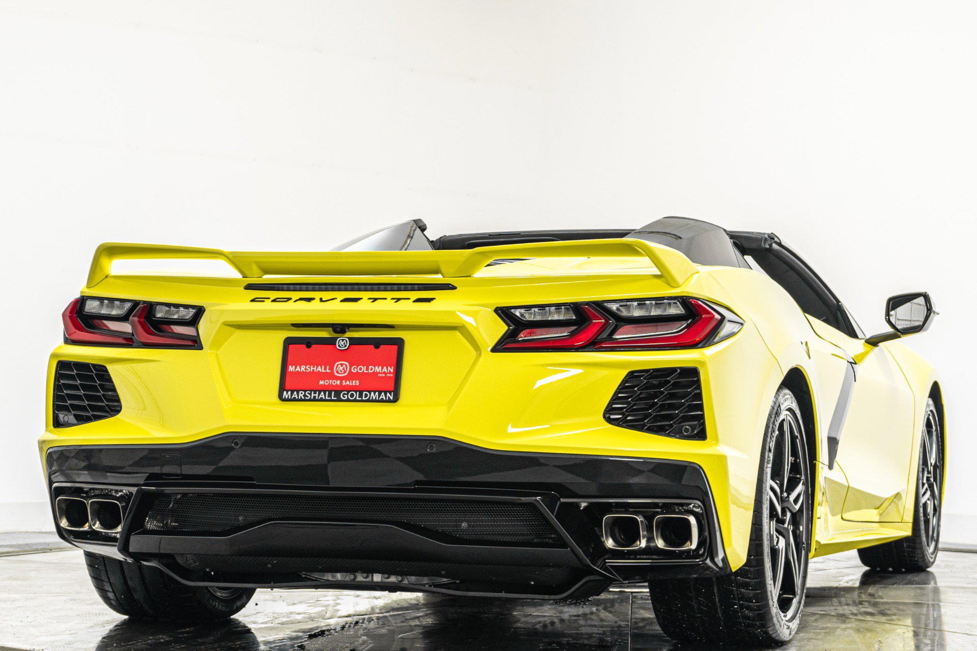 Used 2020 Chevrolet Corvette Stingray Premium Conv w/ 3LT Preferred Equipment Group RWD image 9