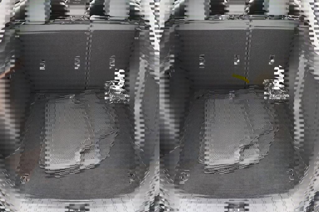 Used 2023 Hyundai Kona Limited image 31