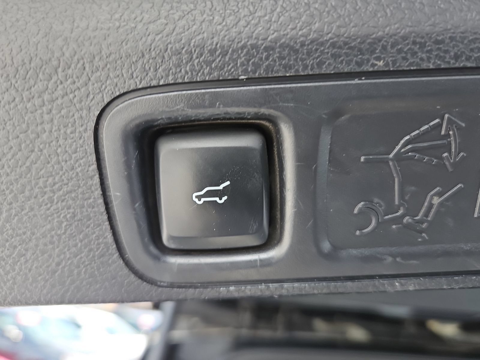 Used 2018 Ford Expedition Limited w/ Equipment Group 301A AWD/4WD image 20