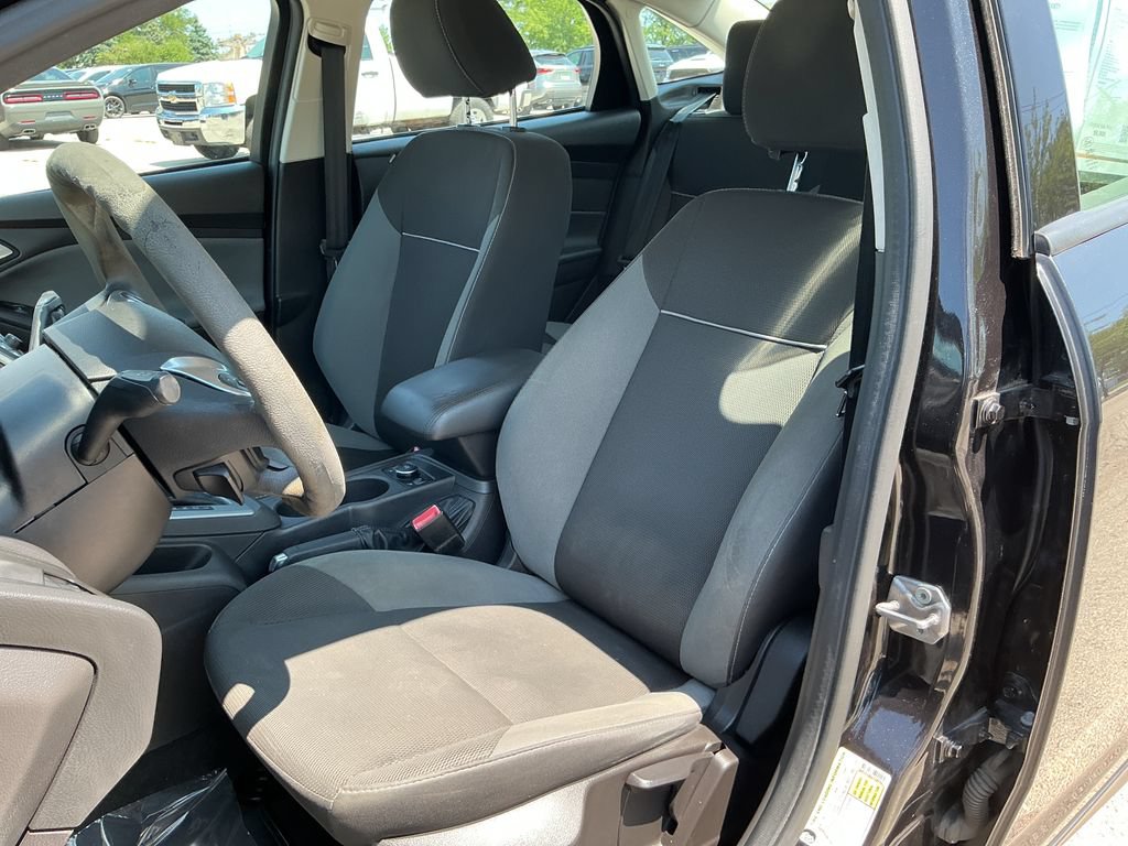 Used 2012 Ford Focus SE FWD image 10